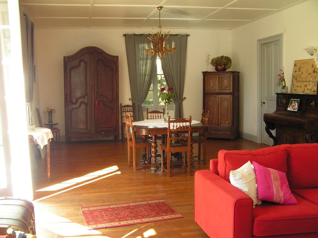 A L'Olivier Bed and Breakfast Montcaret Εξωτερικό φωτογραφία